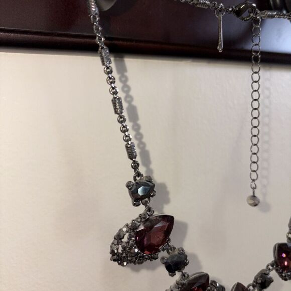 White House Black Market Dark Pink & Black SilverTone Statement Bold Necklace - Picture 4 of 8